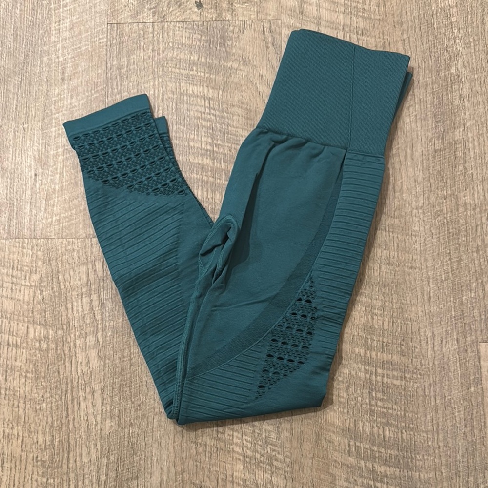 Green High-Waisted Leggings
